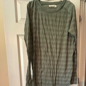 We The Free t-shirt Tunic sz m